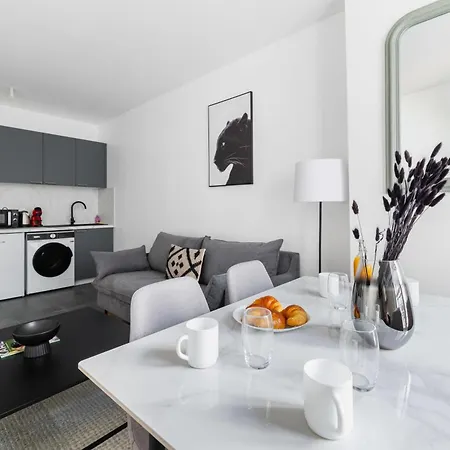 2 Pieces Refait Neuf Metro Jaures - Paris 19 - 4P - Flat-Guest Appartement Buitenkant foto