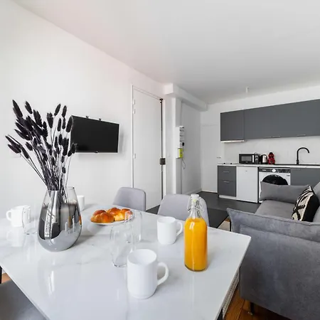2 Pieces Refait Neuf Metro Jaures - Paris 19 - 4P - Flat-Guest Appartement Buitenkant foto